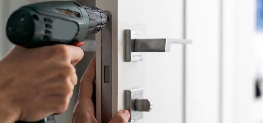 Locksmith For Lock Replacement Near Me in Ceres, CA
