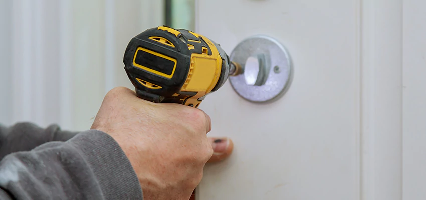 Street Locksmith For Smart Lock Repair in Ceres, CA